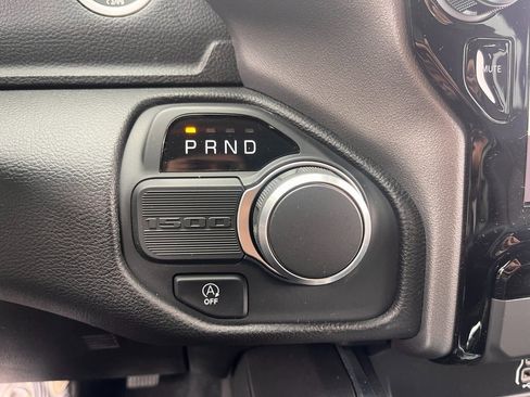 Certified 2025 RAM 1500 Big Horn image 29