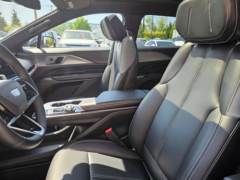 Used 2024 Cadillac Lyriq Tech w/ Driver Assist Package AWD/4WD image 24
