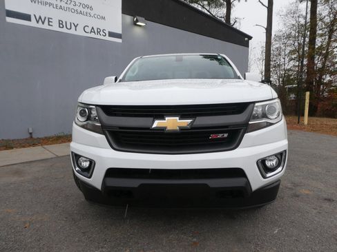 Used 2019 Chevrolet Colorado Z71 image 2