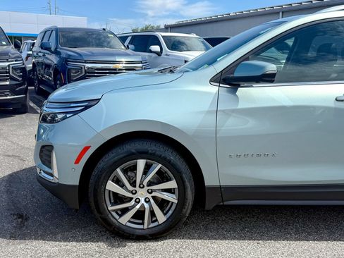 Certified 2022 Chevrolet Equinox Premier AWD/4WD image 9