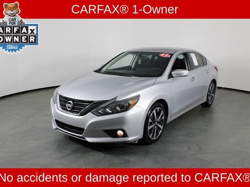 Used 2017 Nissan Altima 2.5 SR image 2
