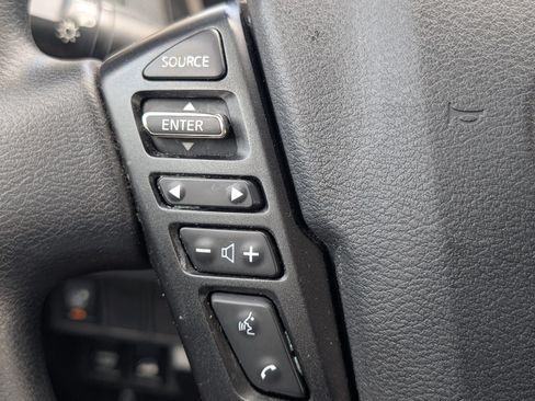Used 2024 Nissan Frontier S w/ Technology Package AWD/4WD image 13