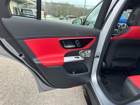 Used 2024 Mercedes-Benz GLC 43 AMG 4MATIC image 25