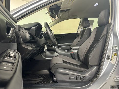 Used 2025 Subaru Outback Premium image 5