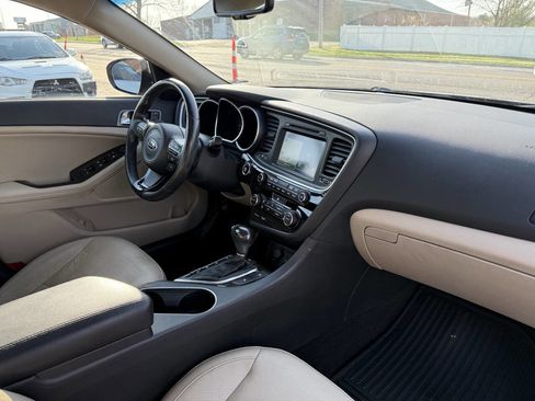 Used 2015 Kia Optima EX w/ EX Premium Package image 10
