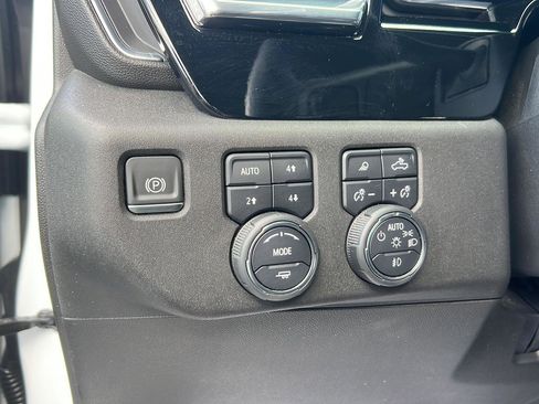 Used 2024 Chevrolet Silverado 2500 LTZ w/ LTZ Plus Package AWD/4WD image 19
