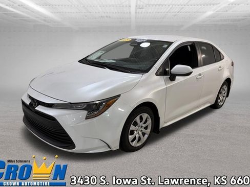 Used 2025 Toyota Corolla LE FWD image 1