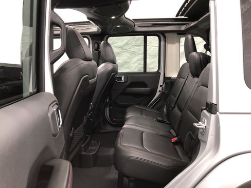 Certified 2024 Jeep Wrangler Unlimited Rubicon image 10