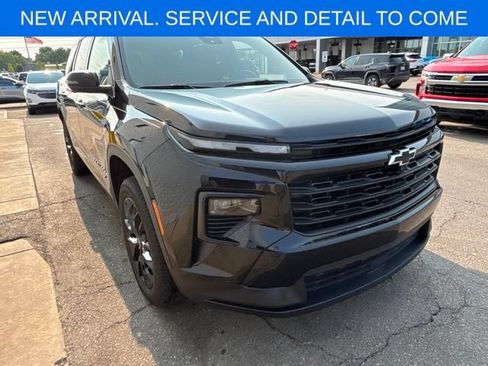 Used 2024 Chevrolet Traverse LS w/ Midnight/Sport Edition FWD image 6