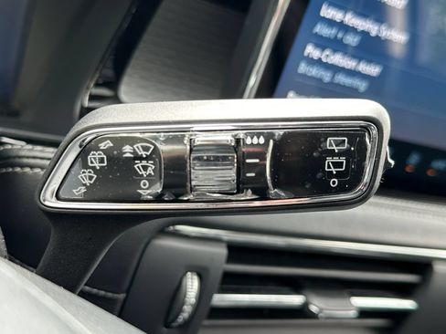 Used 2024 Lincoln Corsair AWD w/ Equipment Group 101A image 29