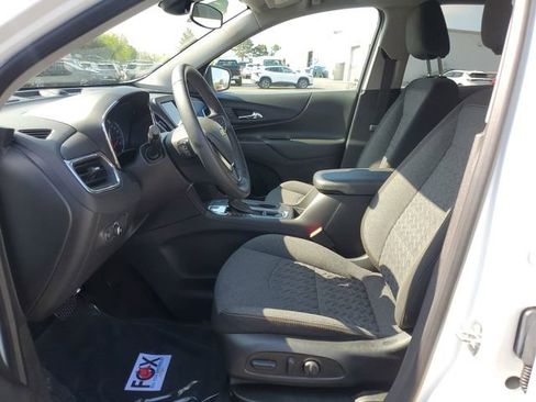 Used 2023 Chevrolet Equinox LT image 18