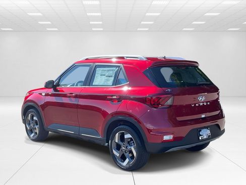 New 2026 Hyundai Venue SEL FWD image 4