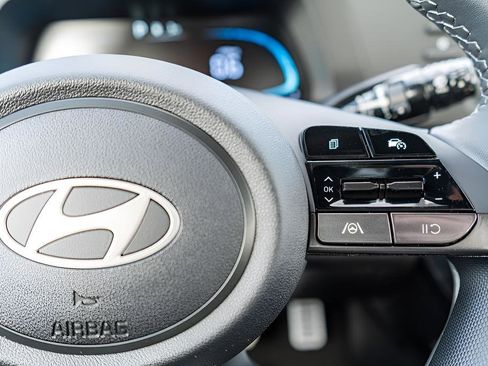 New 2026 Hyundai Elantra SEL Sport Premium FWD image 26