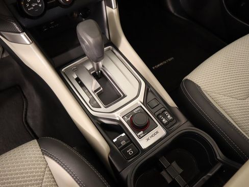 Used 2022 Subaru Forester Premium image 7