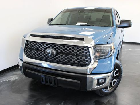 Used 2020 Toyota Tundra SR5 AWD/4WD image 3