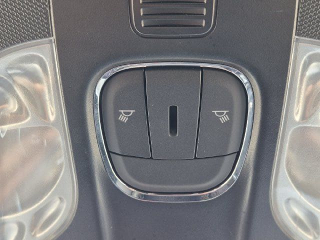 Used 2025 Jeep Compass Limited AWD/4WD image 20