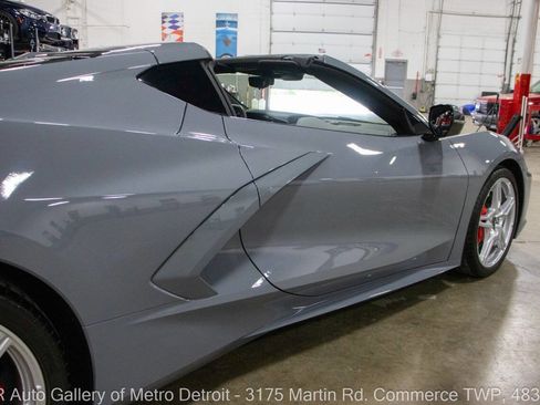 Used 2024 Chevrolet Corvette Stingray Preferred Cpe w/ 2LT RWD image 24