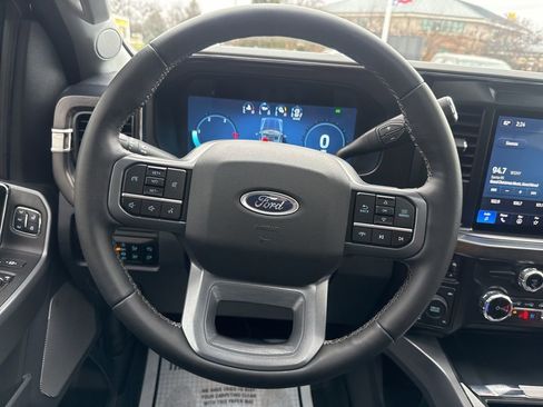 Used 2025 Ford F350 Lariat w/ FX4 Off-Road Package image 18