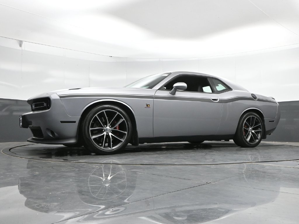 Used 2016 Dodge Challenger R/T Scat Pack RWD image 46