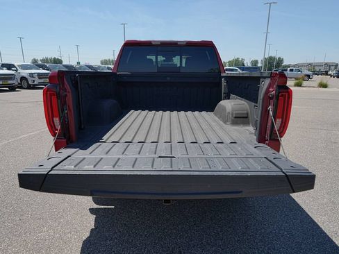 Used 2023 GMC Sierra 1500 AT4 w/ AT4 Preferred Package AWD/4WD image 14