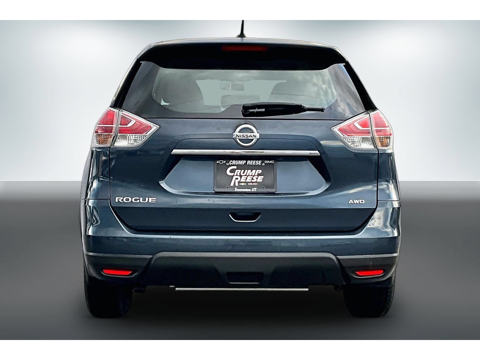 Used 2015 Nissan Rogue S AWD/4WD image 5