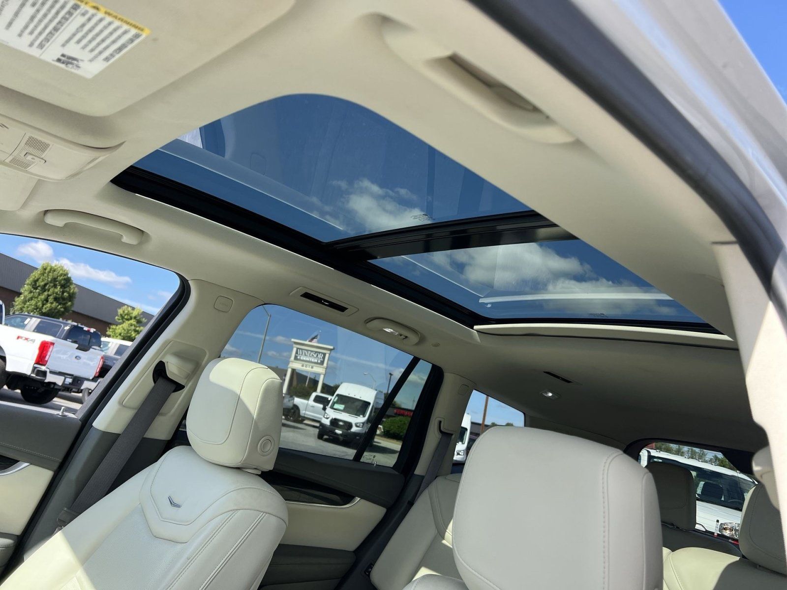 Used 2020 Cadillac XT6 Premium Luxury FWD image 24