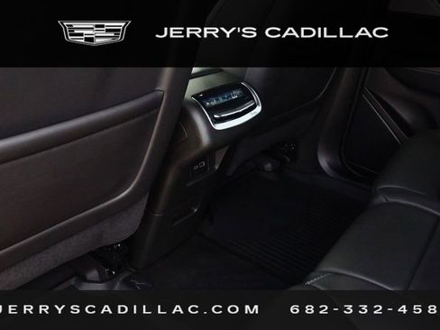 Certified 2025 Cadillac XT6 Premium Luxury w/ Platinum Package image 19