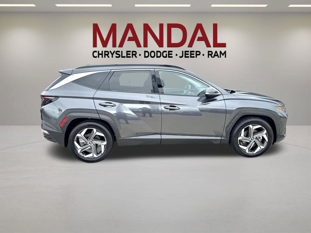 Used 2022 Hyundai Tucson Limited w/ Winter Package FWD image 4