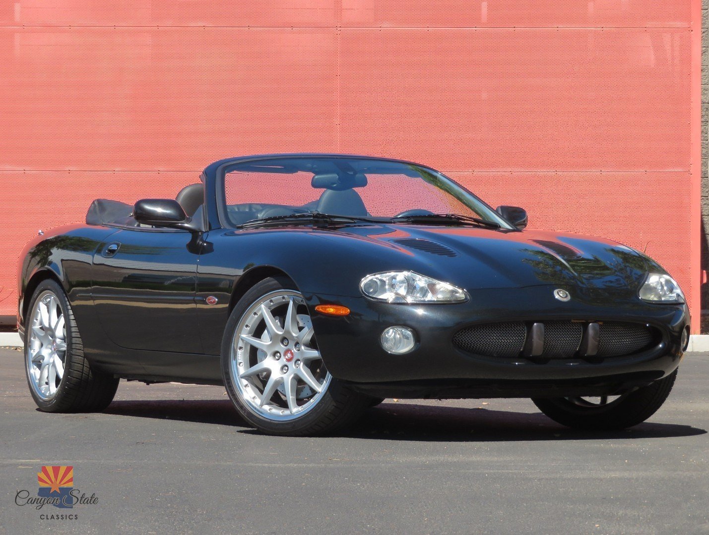 Used 2002 Jaguar XK8 Convertible RWD image 1