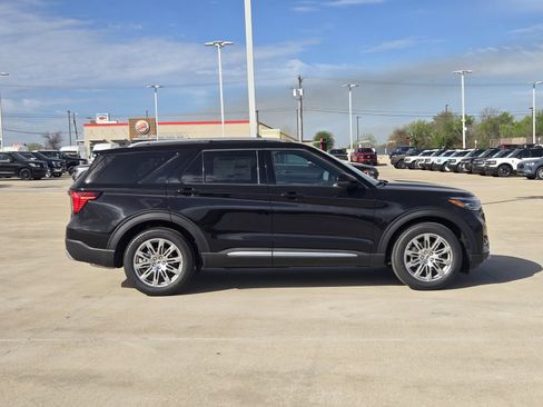 New 2026 Ford Explorer Platinum RWD image 7