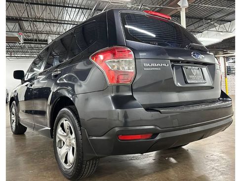 Used 2015 Subaru Forester 2.5i AWD/4WD image 16