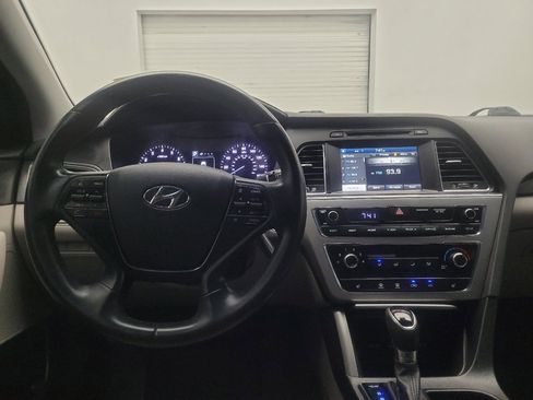 Used 2017 Hyundai Sonata Sport w/ Value Edition Package 02 FWD image 22