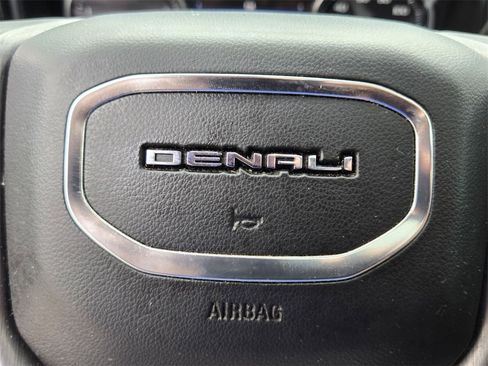 Used 2020 GMC Sierra 2500 Denali w/ Denali Ultimate Package image 29