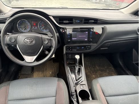 Used 2019 Toyota Corolla LE image 4