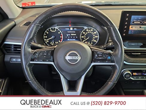 Used 2023 Nissan Altima 2.5 SL FWD image 12