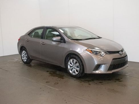Used 2016 Toyota Corolla LE FWD image 1