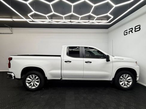 Used 2021 Chevrolet Silverado 1500 Custom RWD image 9