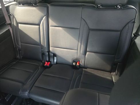 Used 2026 GMC Yukon XL Denali w/ Denali Reserve Package RWD image 12