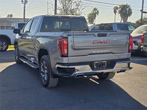New 2026 GMC Sierra 1500 SLT image 7