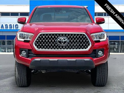 Used 2019 Toyota Tacoma TRD Off-Road AWD/4WD image 18