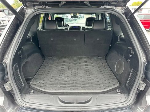 Used 2019 Jeep Grand Cherokee Altitude image 29