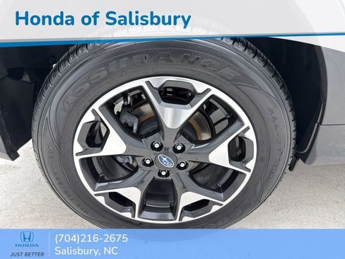 Used 2019 Subaru Crosstrek 2.0i Premium image 12