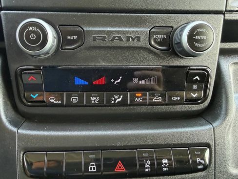 Used 2024 RAM ProMaster 2500 w/ Safety Group FWD image 37
