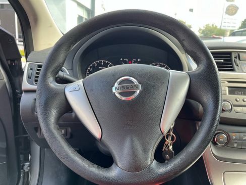 Used 2014 Nissan Sentra S FWD image 17