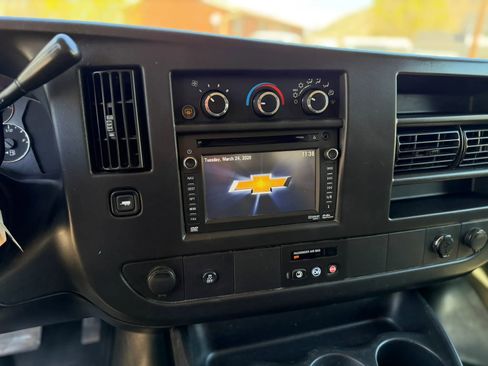 Used 2014 Chevrolet Express 1500 LT w/ LT Preferred Equipment Group AWD/4WD image 23