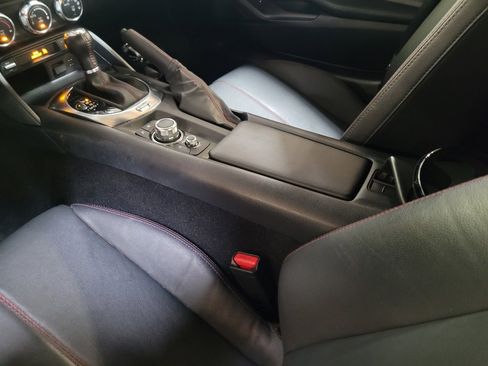 Used 2019 MAZDA MX-5 Miata RF Grand Touring RWD image 26