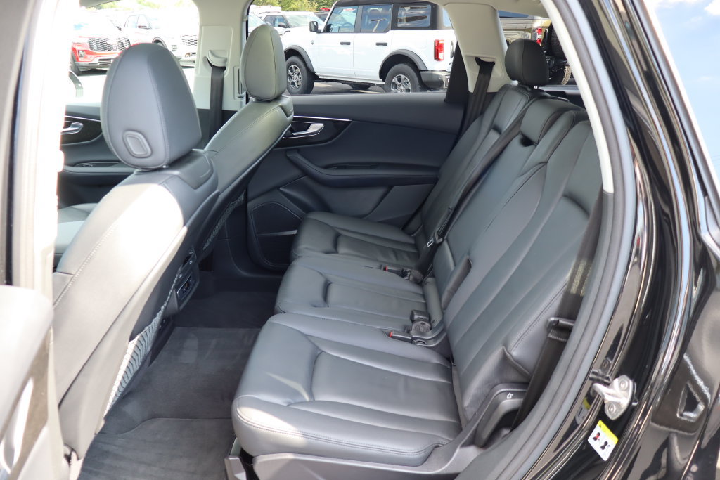 Used 2024 Audi Q7 3.0T Premium Plus AWD/4WD image 12