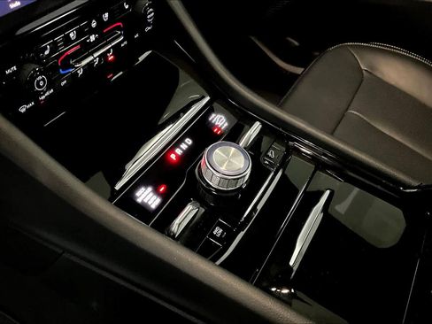 Used 2025 Jeep Grand Cherokee Overland w/ Trailer Tow Package image 16