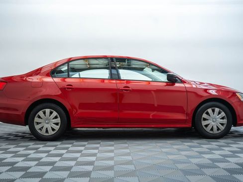 Used 2015 Volkswagen Jetta S FWD image 4