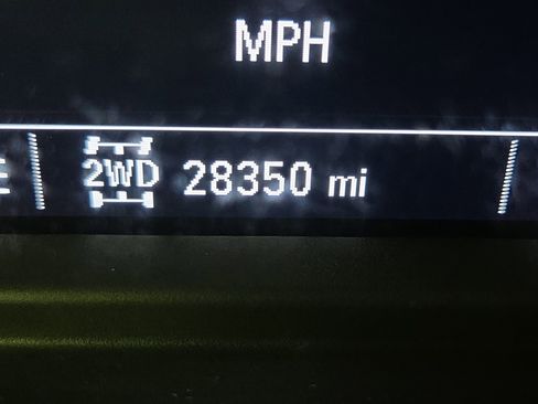 Certified 2022 Chevrolet Silverado 1500 Custom Trail Boss w/ LPO, Dark Essentials Package image 18